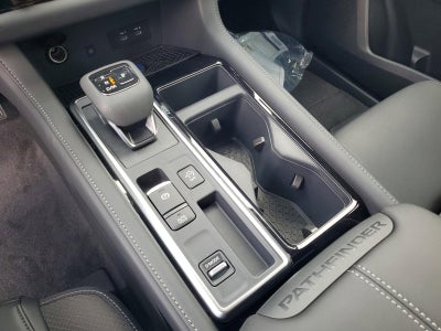 2026 Nissan Pathfinder SL 2WD