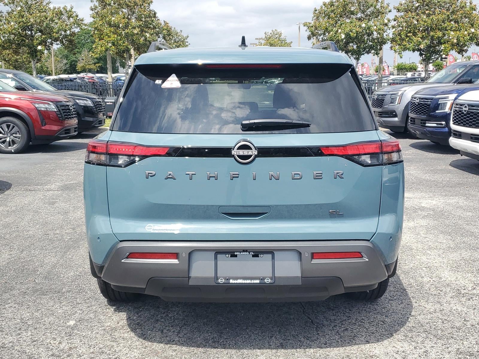 2026 Nissan Pathfinder SL 2WD