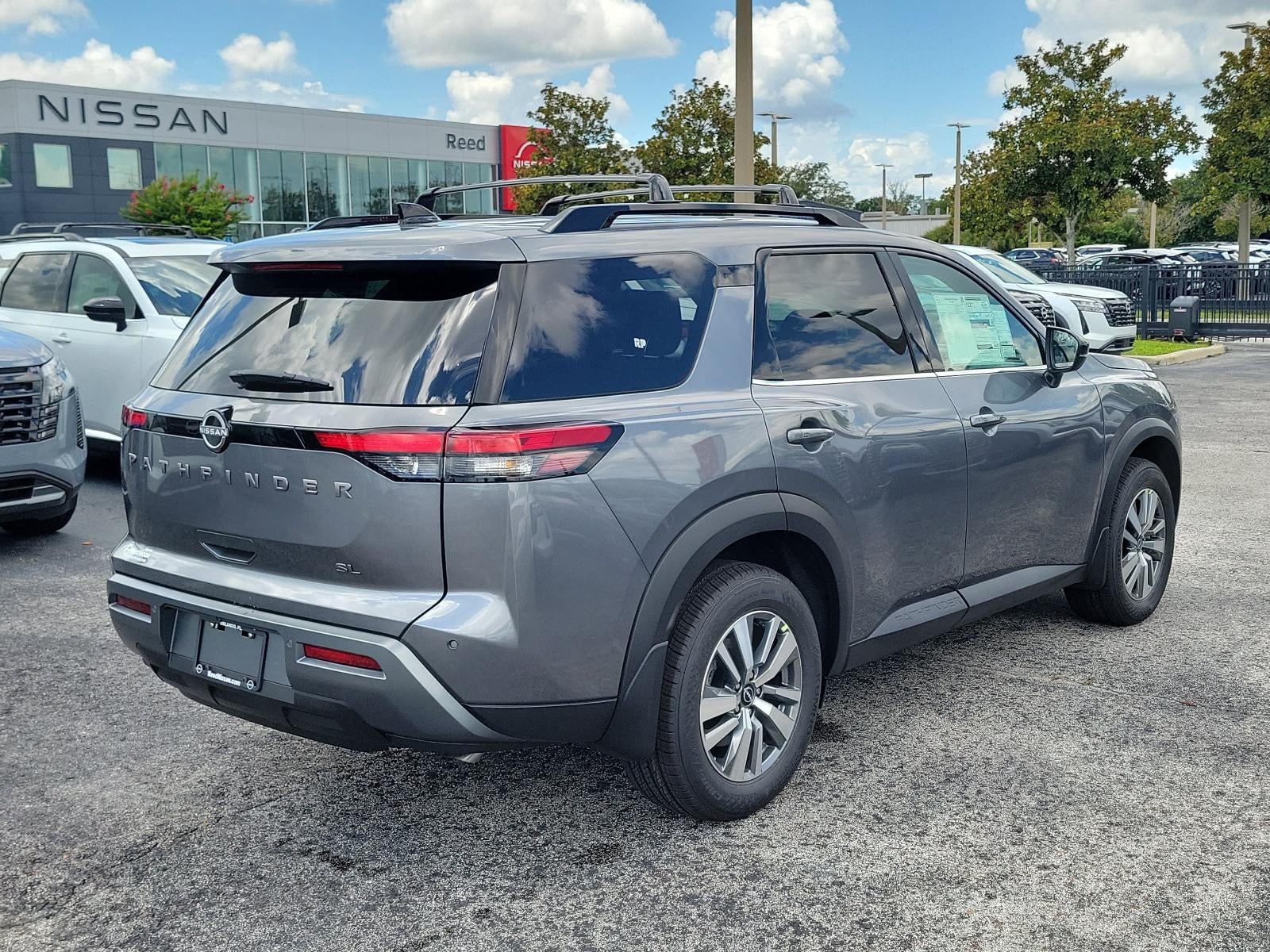 2026 Nissan Pathfinder SL 2WD