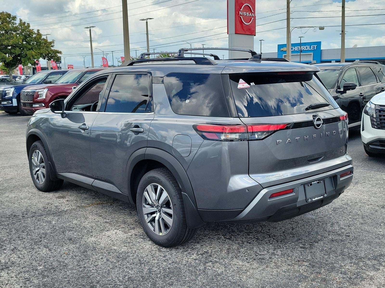 2026 Nissan Pathfinder SL 2WD
