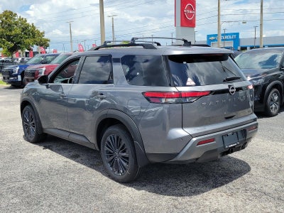 2026 Nissan Pathfinder SL 2WD