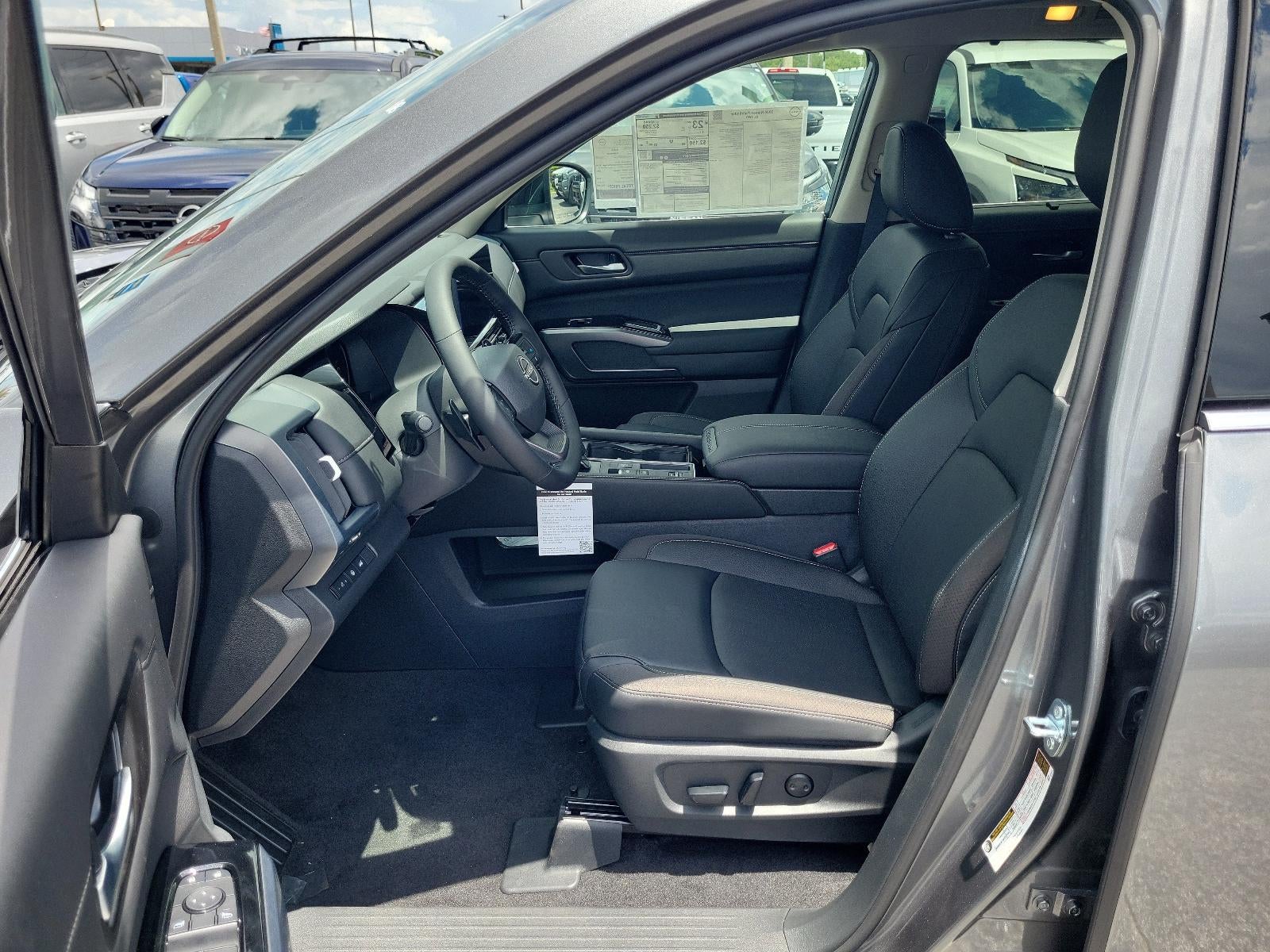 2026 Nissan Pathfinder SL 2WD