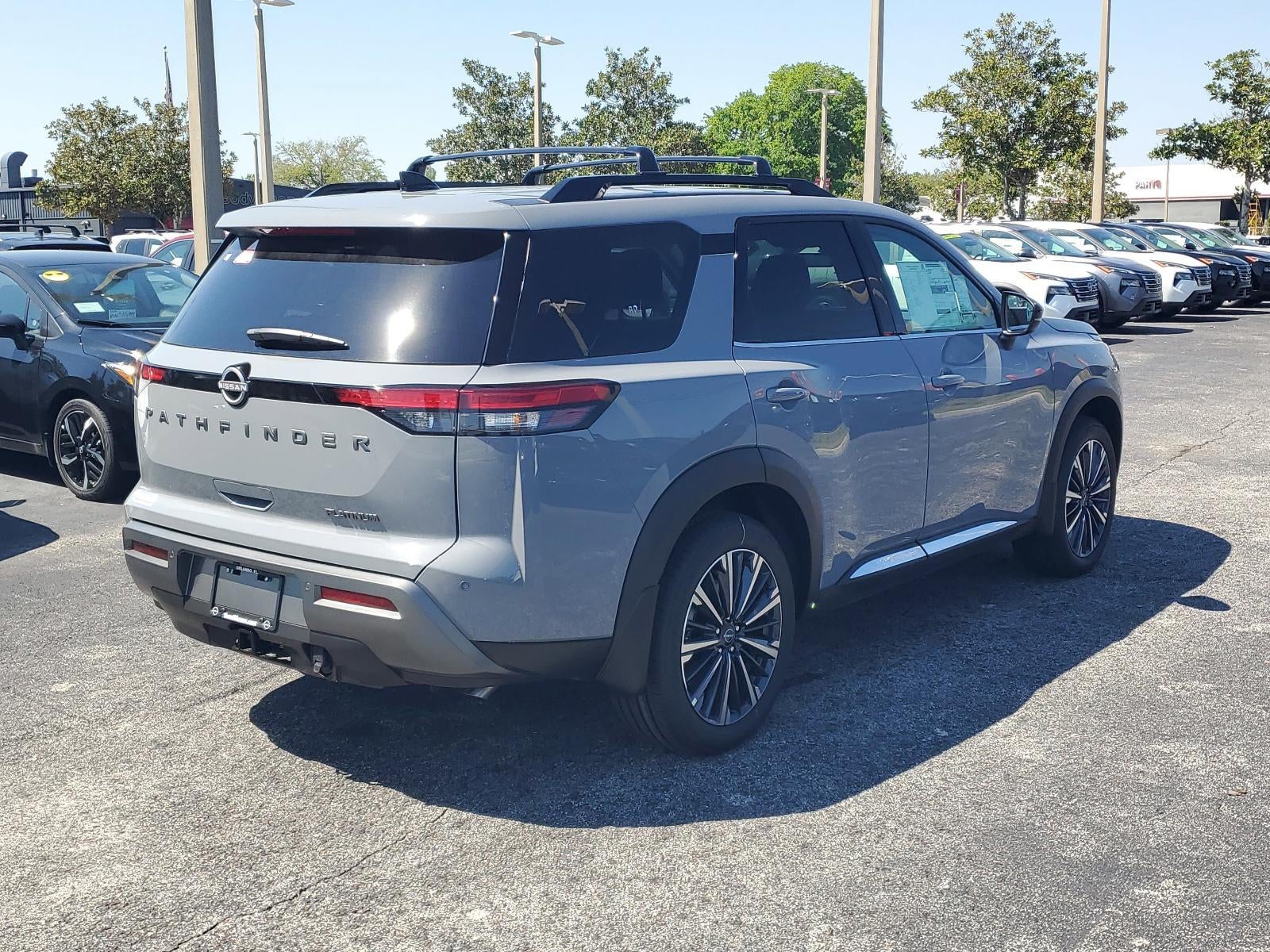 2026 Nissan Pathfinder Platinum 2WD
