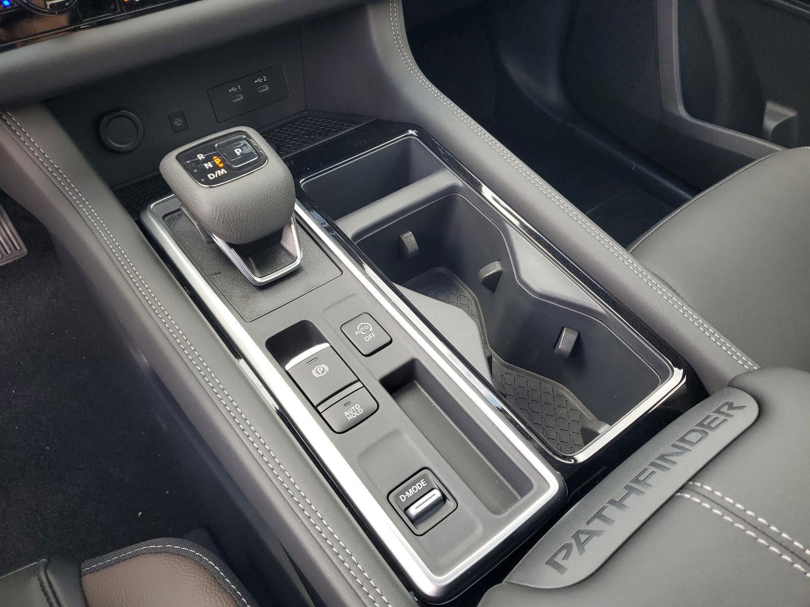 2026 Nissan Pathfinder Platinum 2WD