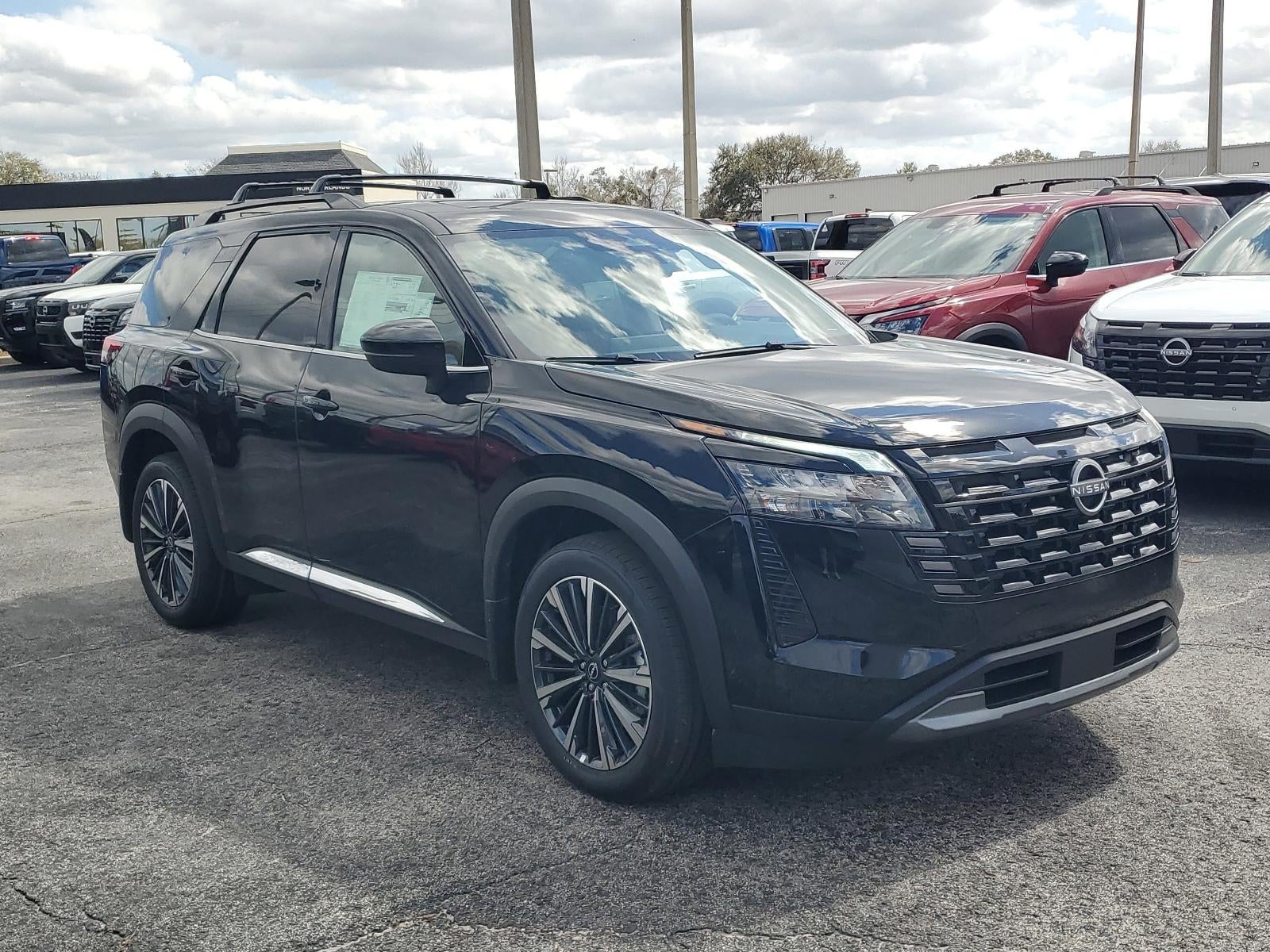 2026 Nissan Pathfinder Platinum 2WD