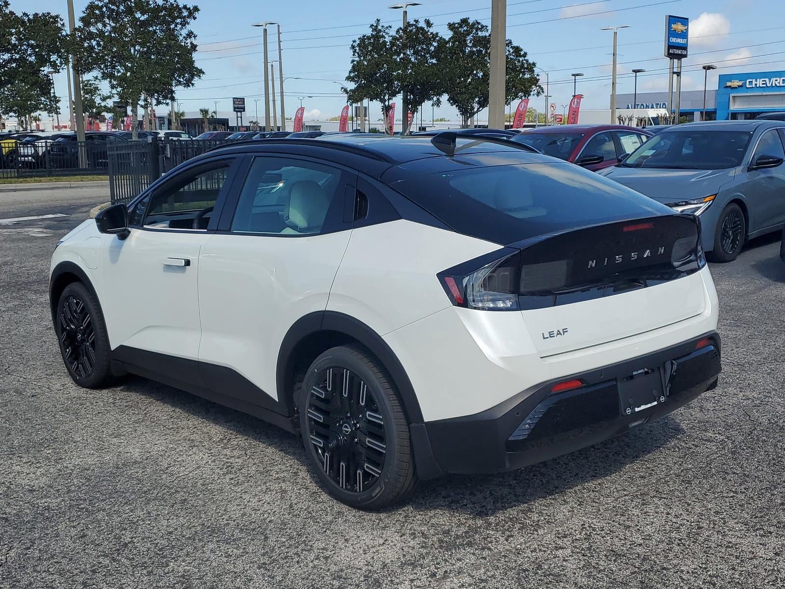 2026 Nissan LEAF PLATINUM+ FWD