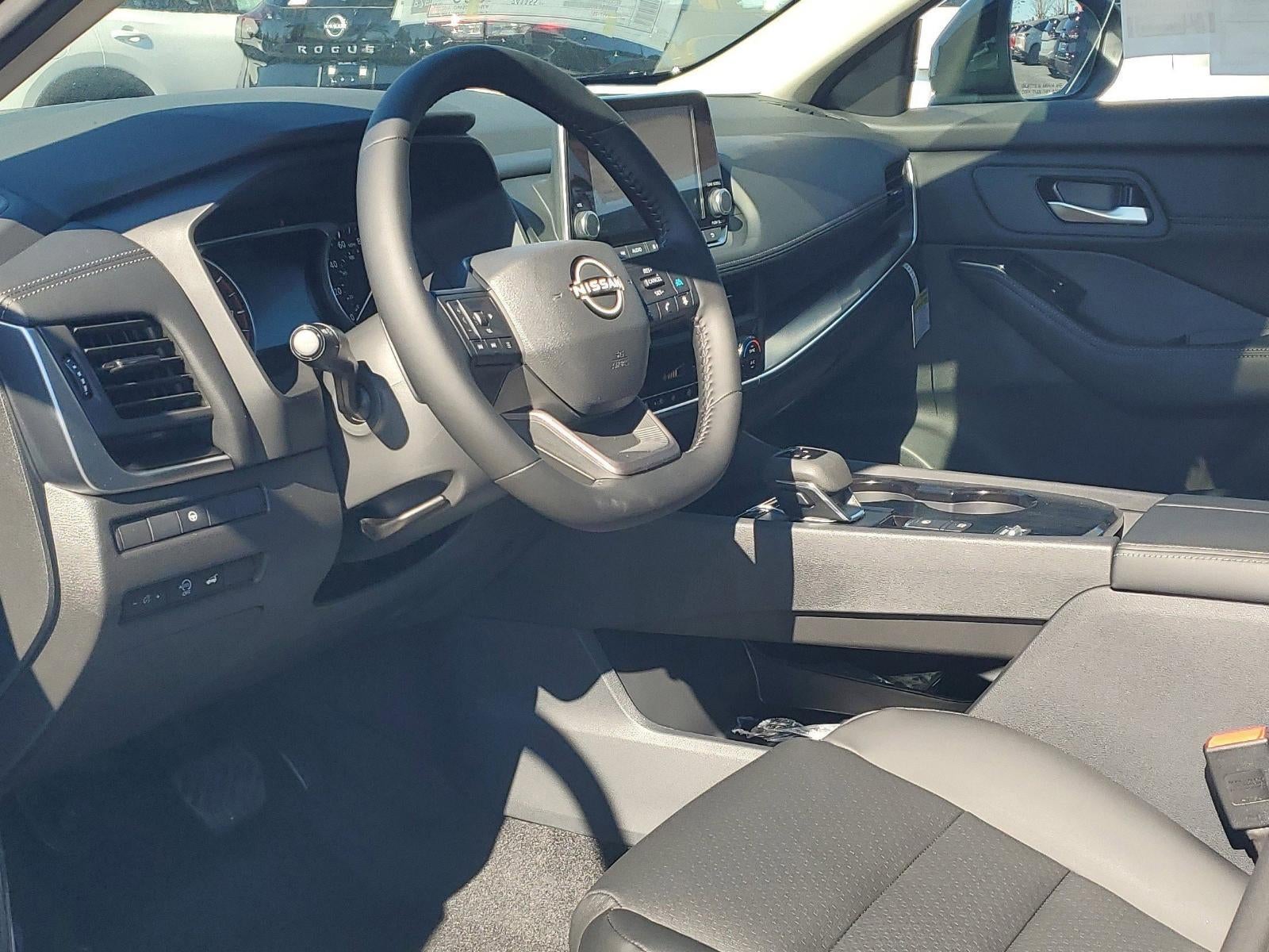 2026 Nissan Rogue 2026.5 FWD Dark Armor