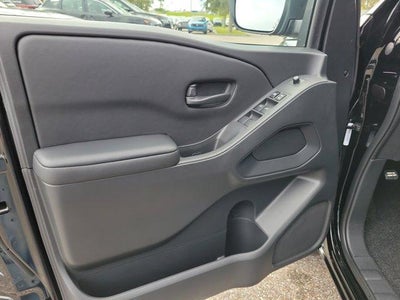 2026 Nissan Frontier Crew Cab 4x2 SV