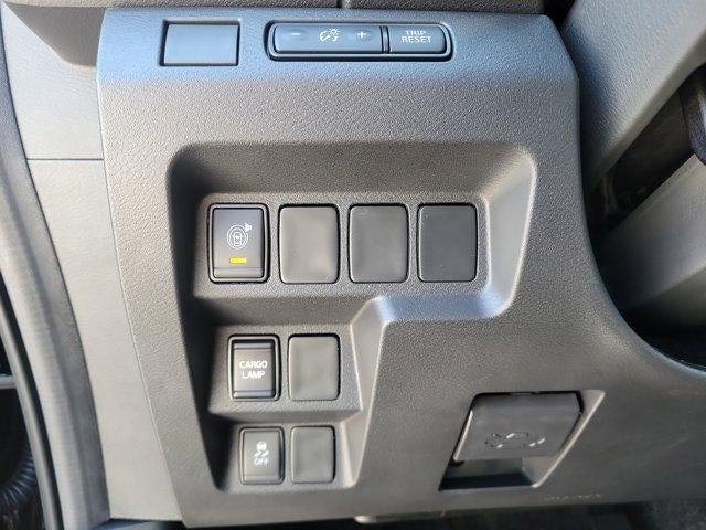 2026 Nissan Frontier Crew Cab 4x2 SV