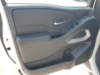 2025 Nissan Frontier Crew Cab 4x2 SV