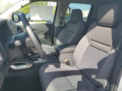 2025 Nissan Frontier Crew Cab 4x2 SV