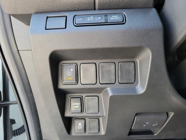 2026 Nissan Frontier Crew Cab 4x2 SV