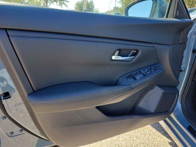 2025 Nissan Sentra SV CVT