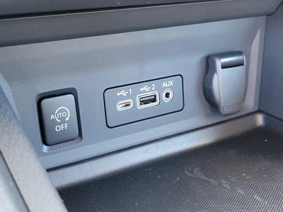 2025 Nissan Sentra SV CVT