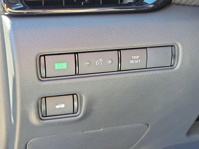 2025 Nissan Sentra SV CVT