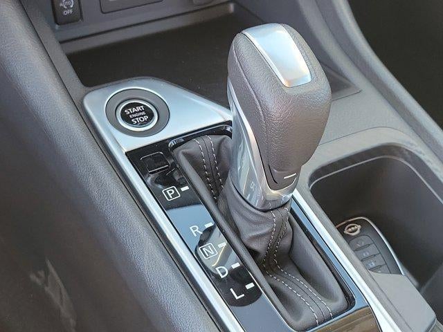 2025 Nissan Sentra SV CVT