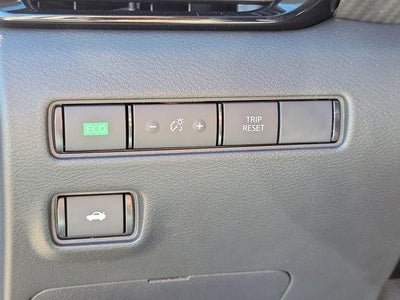 2025 Nissan Sentra SV CVT