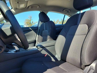 2025 Nissan Sentra SV CVT