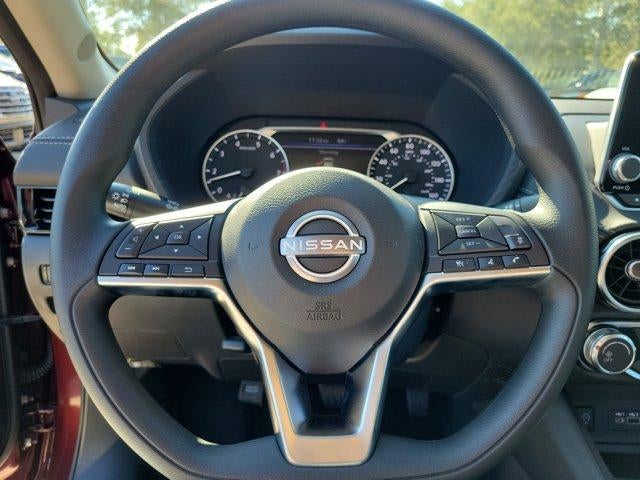 2025 Nissan Sentra SV CVT