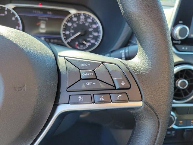 2025 Nissan Sentra SV CVT