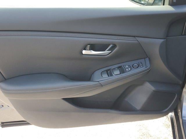 2025 Nissan Sentra SV CVT