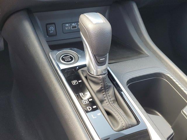 2025 Nissan Sentra SV CVT