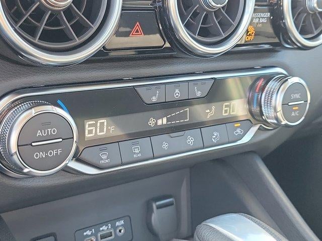 2025 Nissan Sentra SV CVT