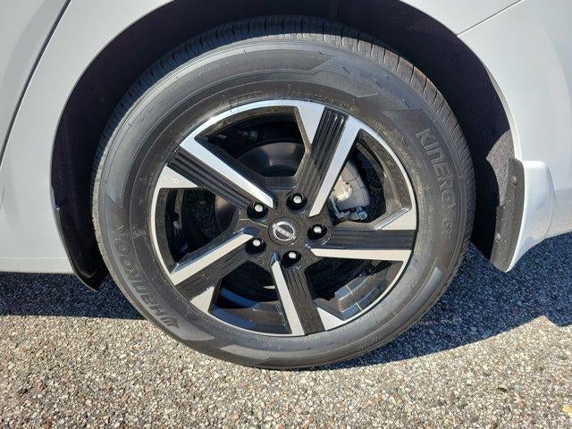 2025 Nissan Sentra SV CVT