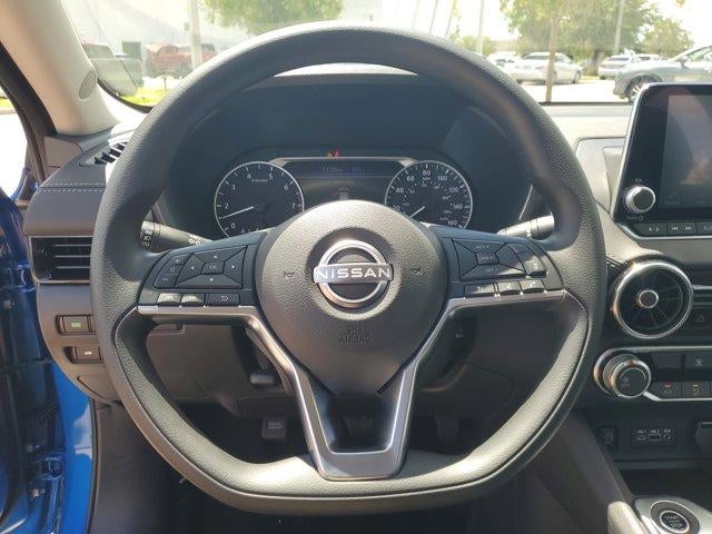 2025 Nissan Sentra SV CVT