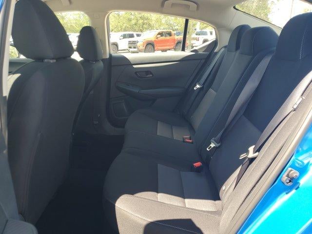 2025 Nissan Sentra SV CVT