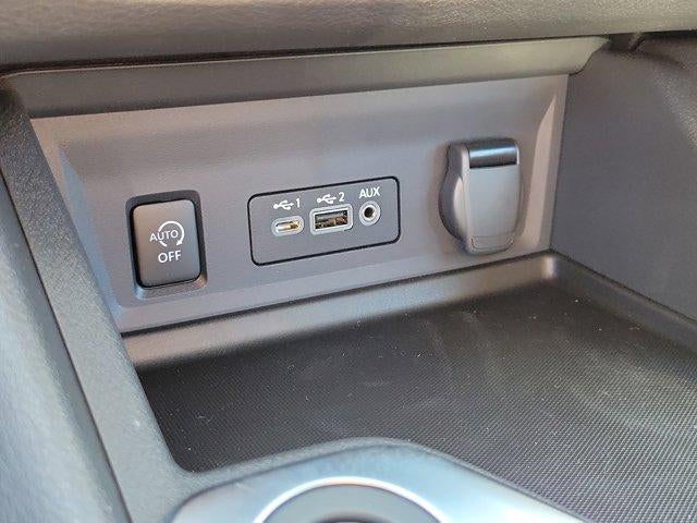 2025 Nissan Sentra SV CVT