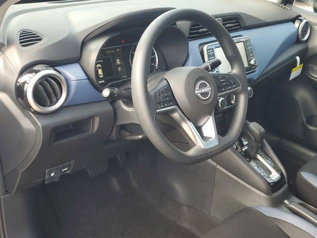 2025 Nissan Versa SV CVT