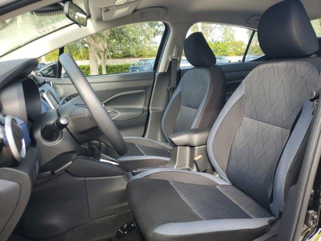 2025 Nissan Versa SV CVT