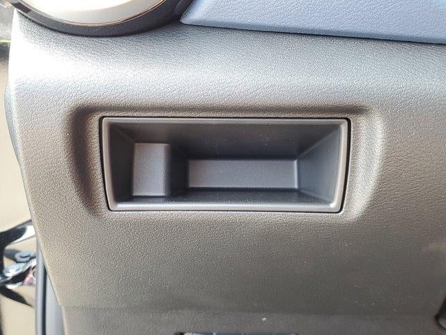 2025 Nissan Versa SV CVT