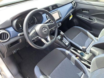 2025 Nissan Versa SV CVT