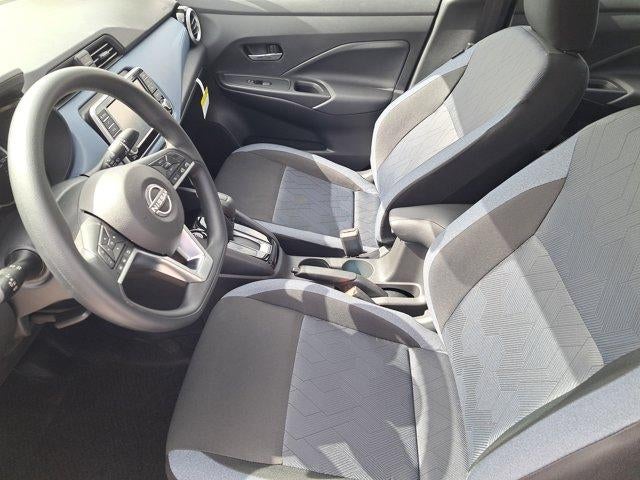 2025 Nissan Versa SV CVT