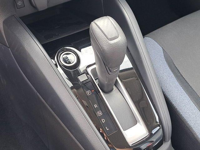 2025 Nissan Versa SV CVT