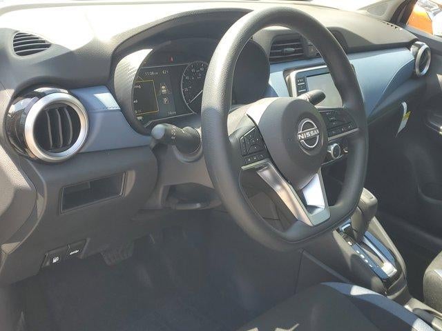 2025 Nissan Versa SV CVT