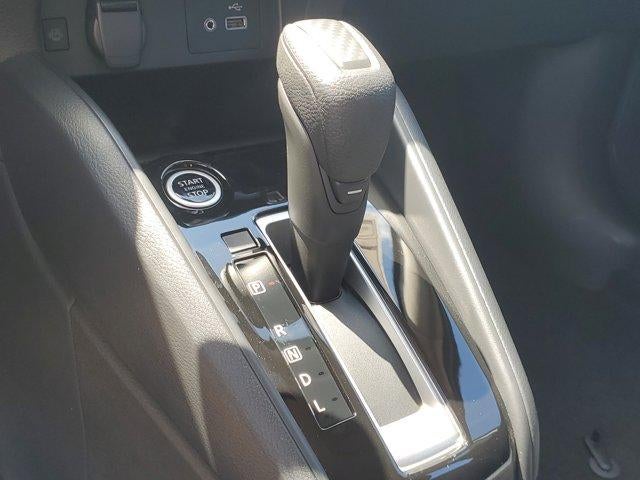 2025 Nissan Versa SV CVT