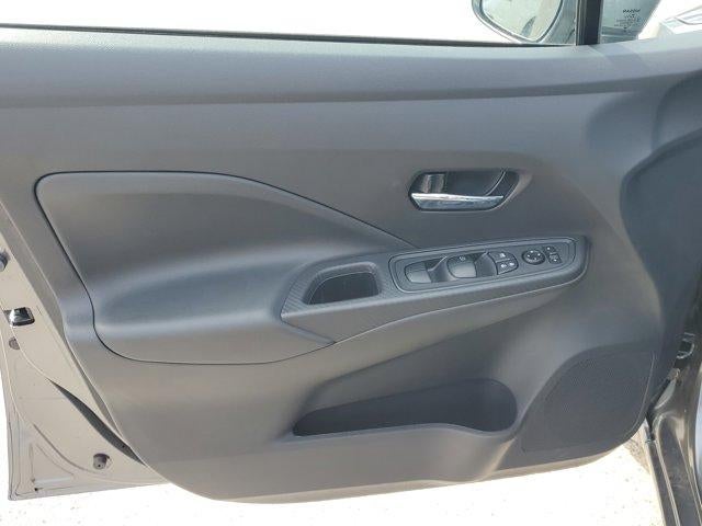 2025 Nissan Versa SV CVT