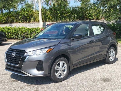 2025 Nissan Kicks Play S FWD