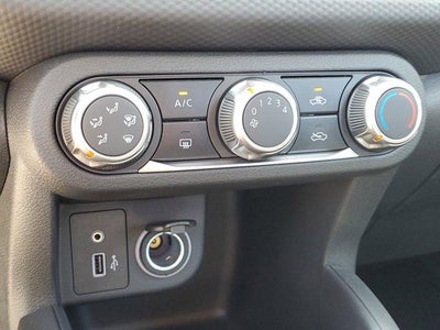 2025 Nissan Kicks Play S FWD