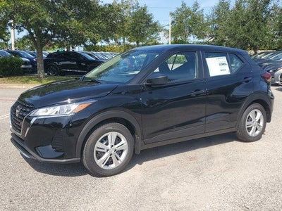 2025 Nissan Kicks Play S FWD
