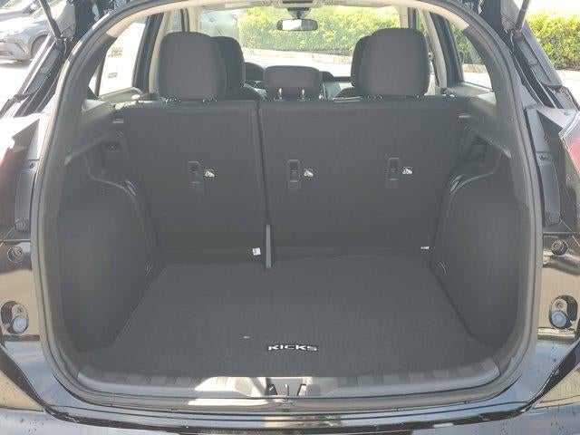 2025 Nissan Kicks Play S FWD