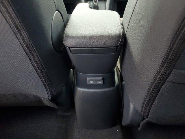 2025 Nissan Kicks Play S FWD