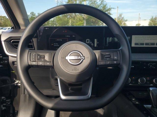 2025 Nissan Kicks SV FWD