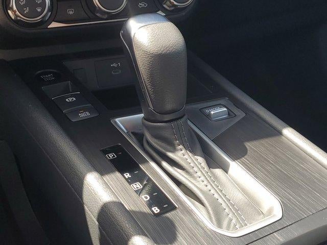 2025 Nissan Kicks SV FWD