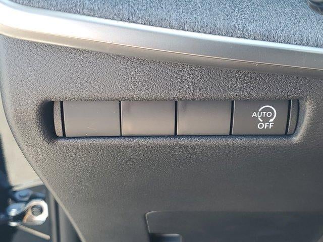 2025 Nissan Kicks SV FWD