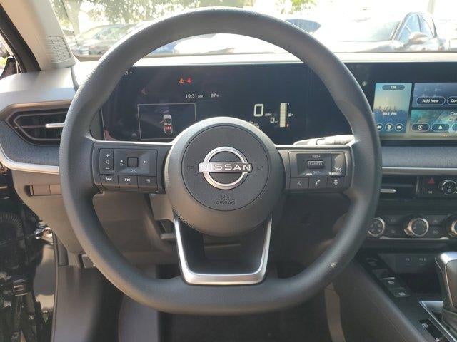 2025 Nissan Kicks SV FWD