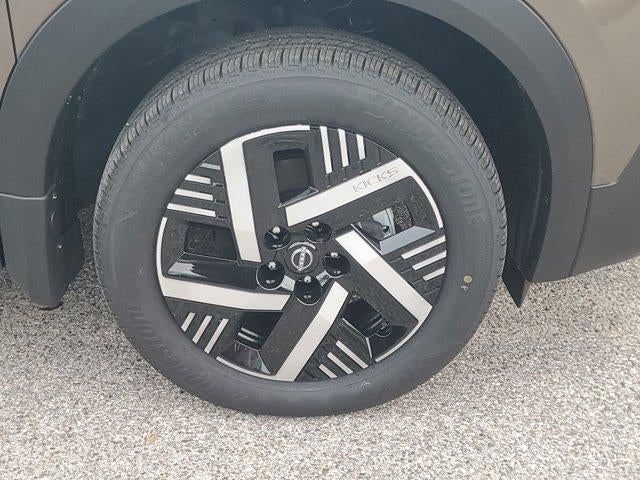 2026 Nissan Kicks SV FWD